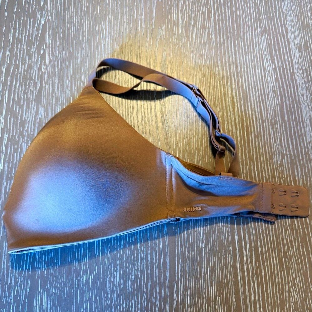 SKIMS T-Shirt Bra 34DD Beige Solid Hook & Eye Adjustable Straps